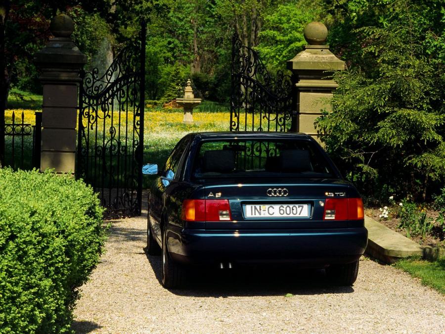  Audi A6 (4A, C4) 1994 года  (фото 8 из 11)